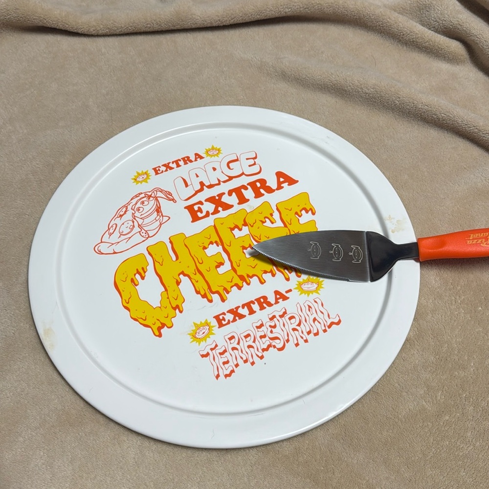 Extra large Disney pizza plates